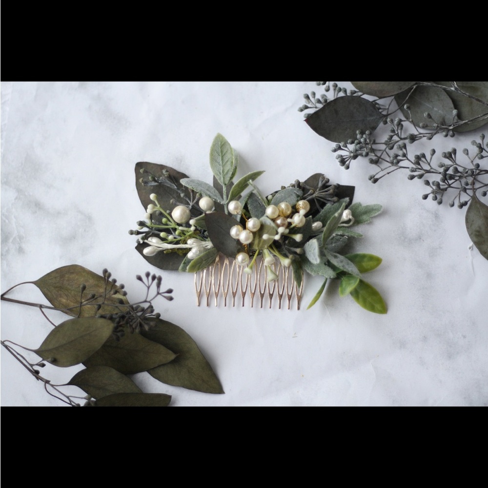 Eucalyptus & Pearl Hair Comb